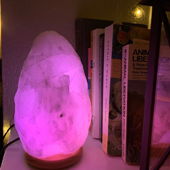 Changing Color Salt Lamp - Picture 1 of 14